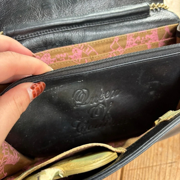 Juicy Couture Black Crossbody Bag with Studs - Picture 3 of 11